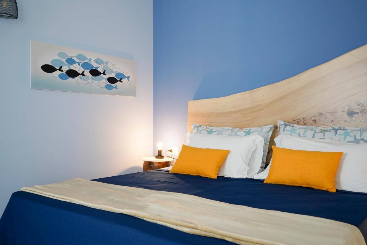 Mediterranea Apartment- Central Station - Free Wifi&Netflix Bari Eksteriør billede