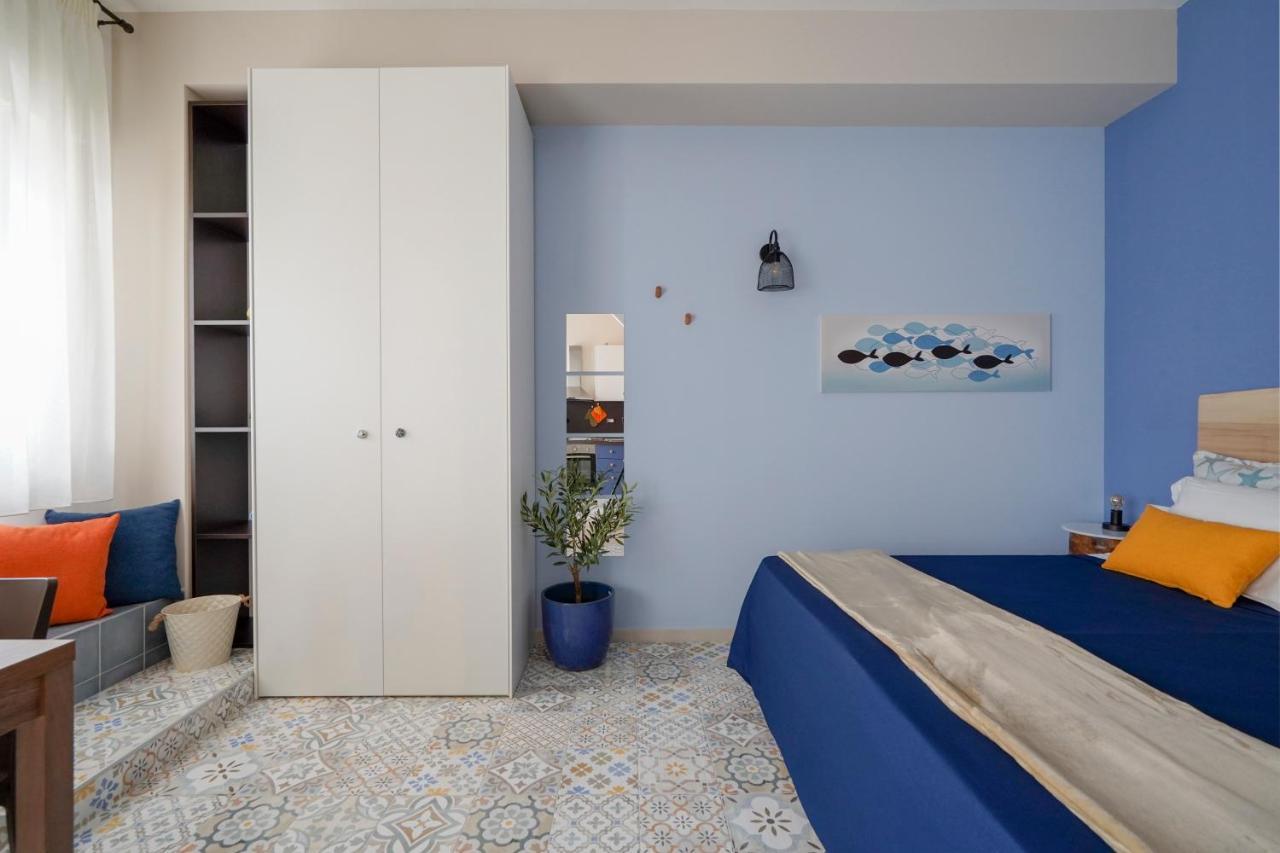 Mediterranea Apartment- Central Station - Free Wifi&Netflix Bari Eksteriør billede