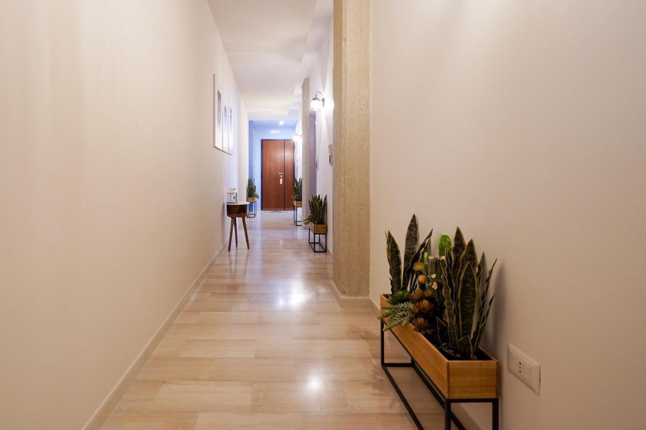 Mediterranea Apartment- Central Station - Free Wifi&Netflix Bari Værelse billede