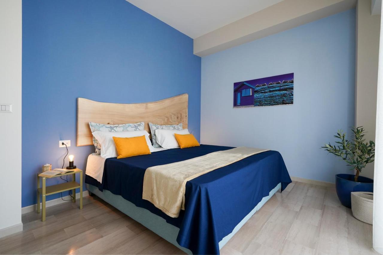 Mediterranea Apartment- Central Station - Free Wifi&Netflix Bari Eksteriør billede