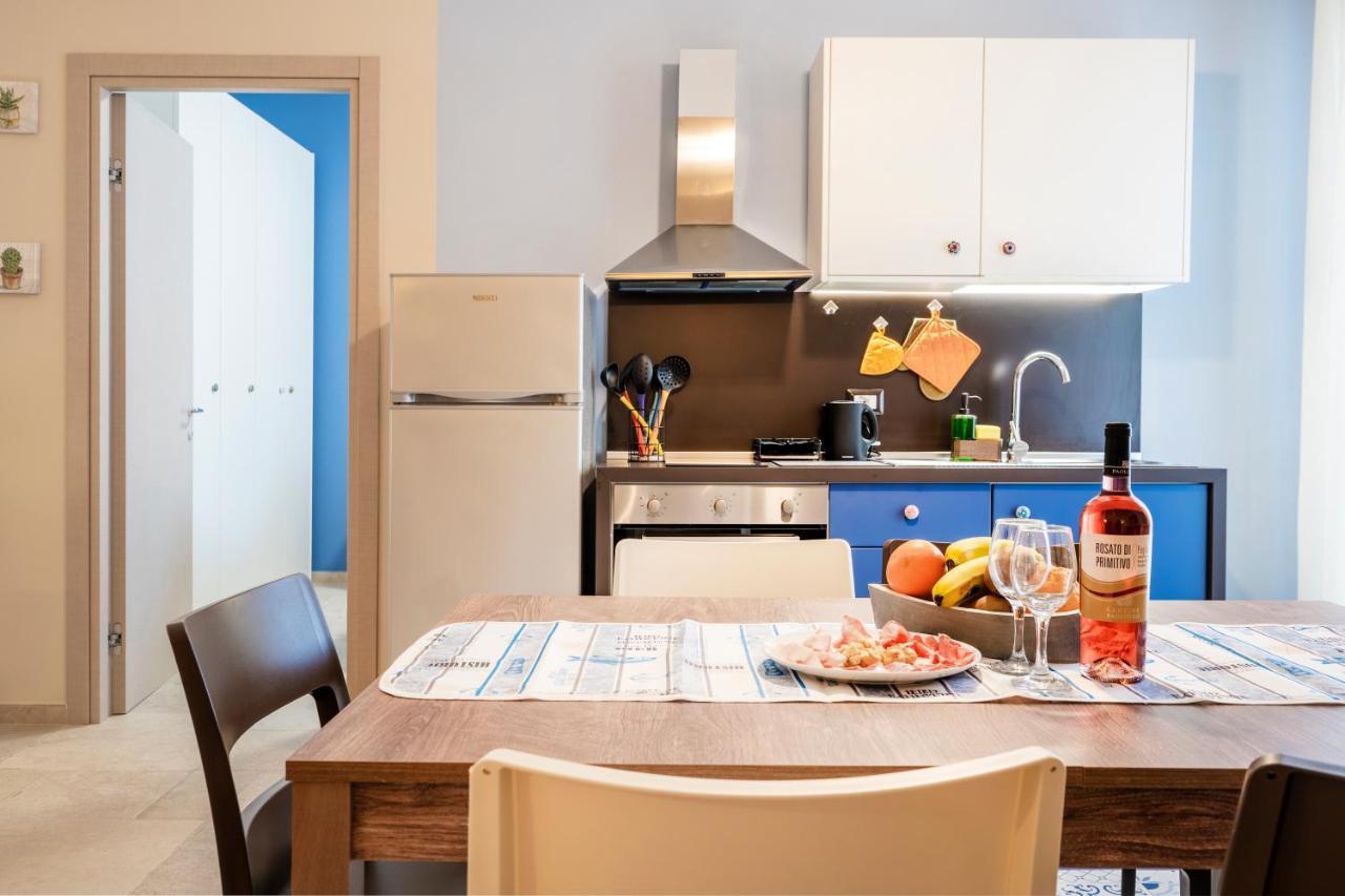 Mediterranea Apartment- Central Station - Free Wifi&Netflix Bari Eksteriør billede