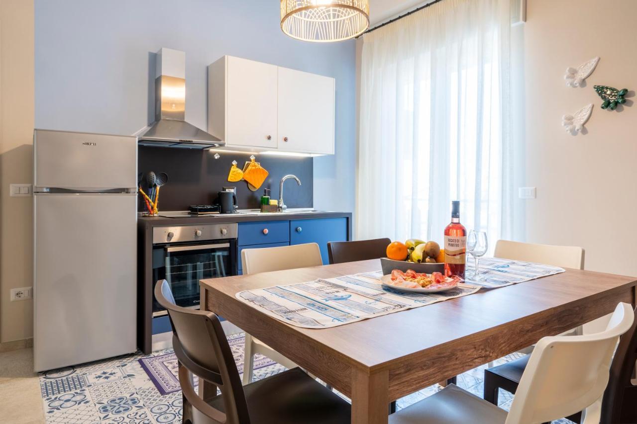Mediterranea Apartment- Central Station - Free Wifi&Netflix Bari Eksteriør billede