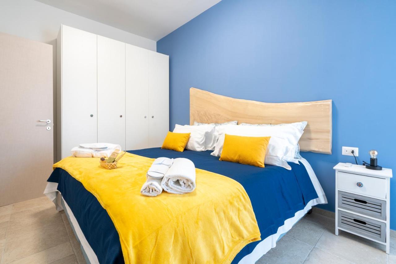 Mediterranea Apartment- Central Station - Free Wifi&Netflix Bari Eksteriør billede