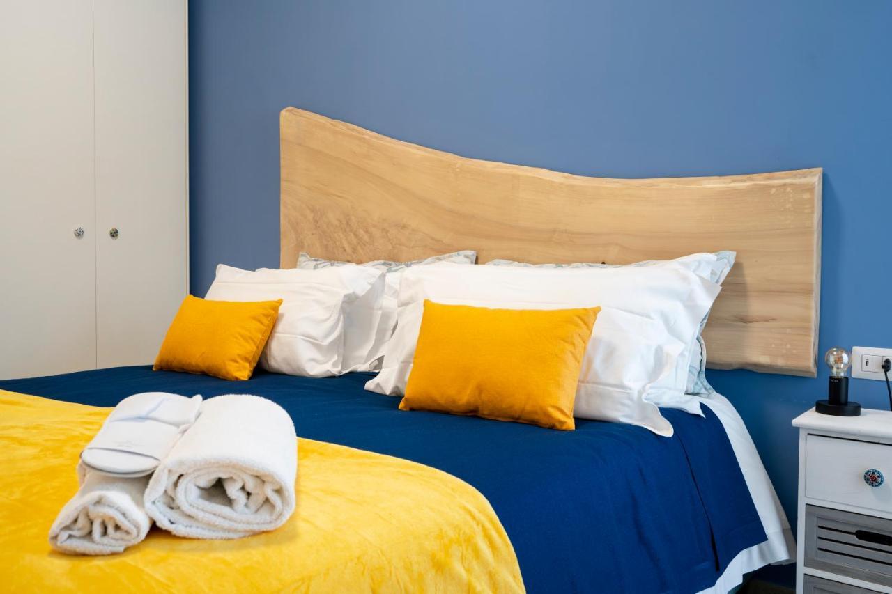 Mediterranea Apartment- Central Station - Free Wifi&Netflix Bari Eksteriør billede